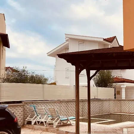 Love Private Pool